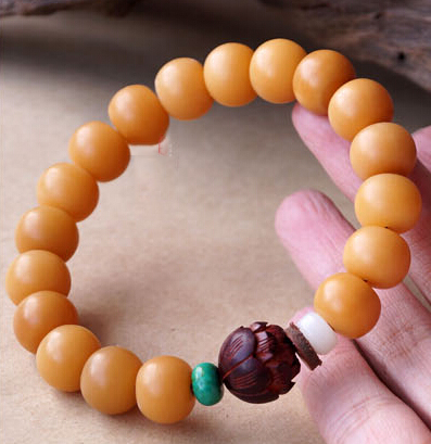 12MM Yellow Bodhi Bracelet With 14MM Lobular Red Sandalwood Totus  Buddhist Stupa